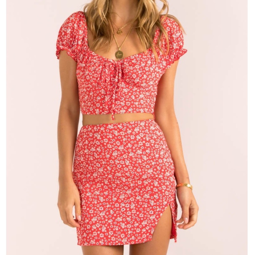 Sundae Muse red two piece set